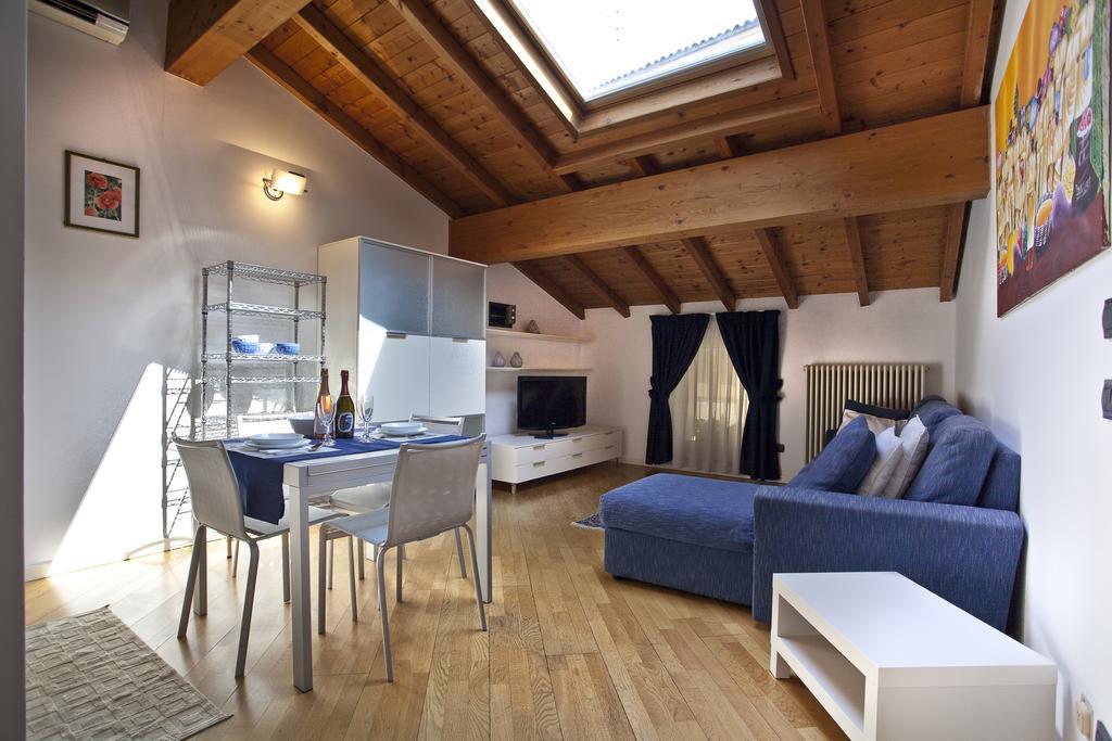La Colombina Apartment Verona Phòng bức ảnh