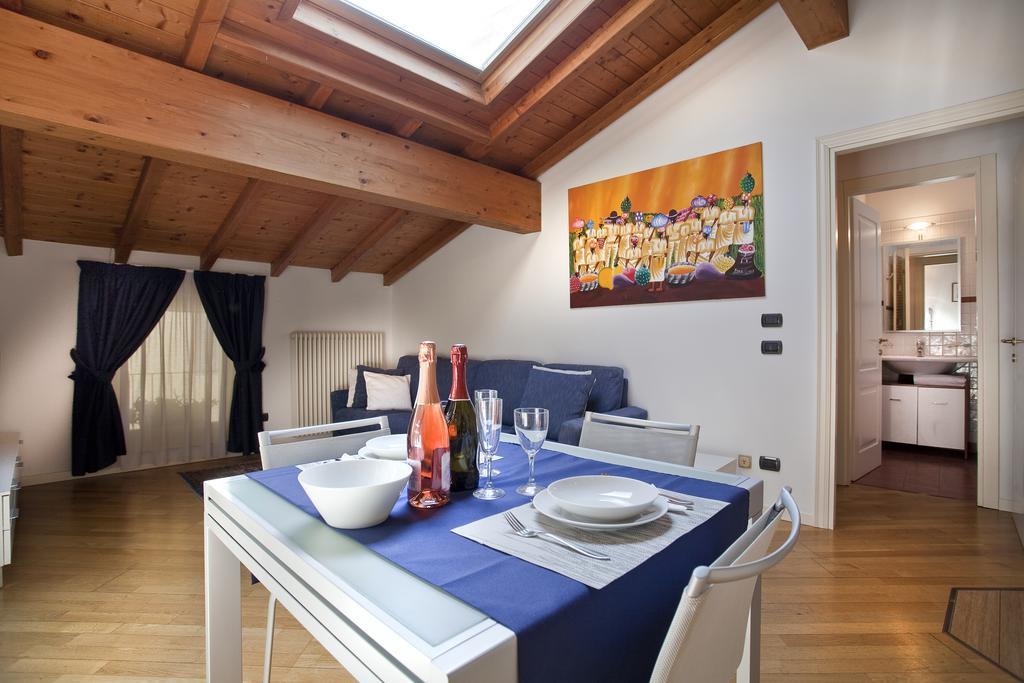 La Colombina Apartment Verona Phòng bức ảnh