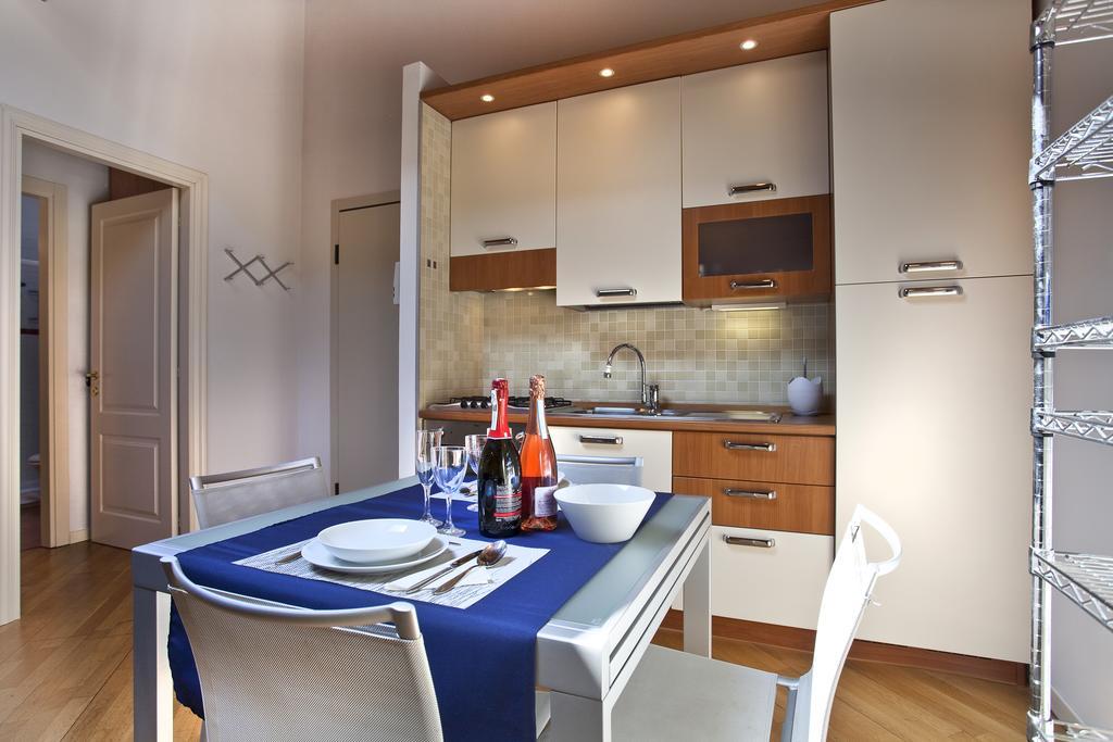 La Colombina Apartment Verona Phòng bức ảnh
