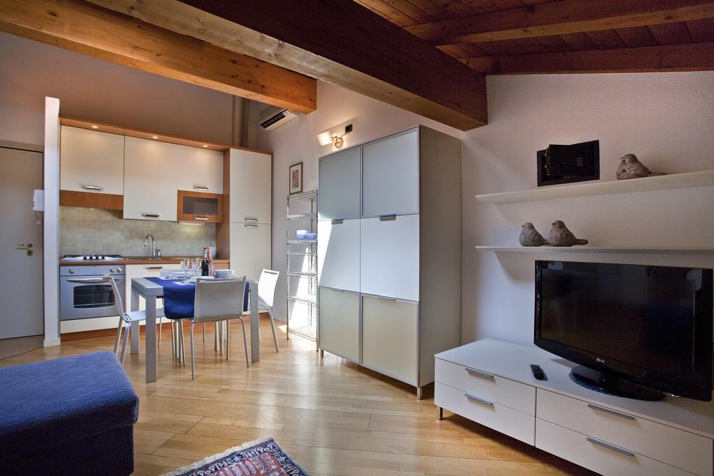 La Colombina Apartment Verona Phòng bức ảnh